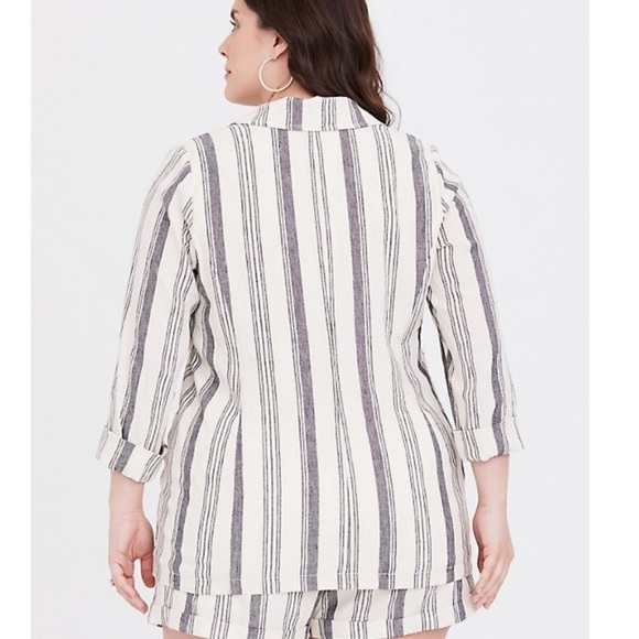 TORRID black and cream striped linen blazer!! - Picture 4 of 8